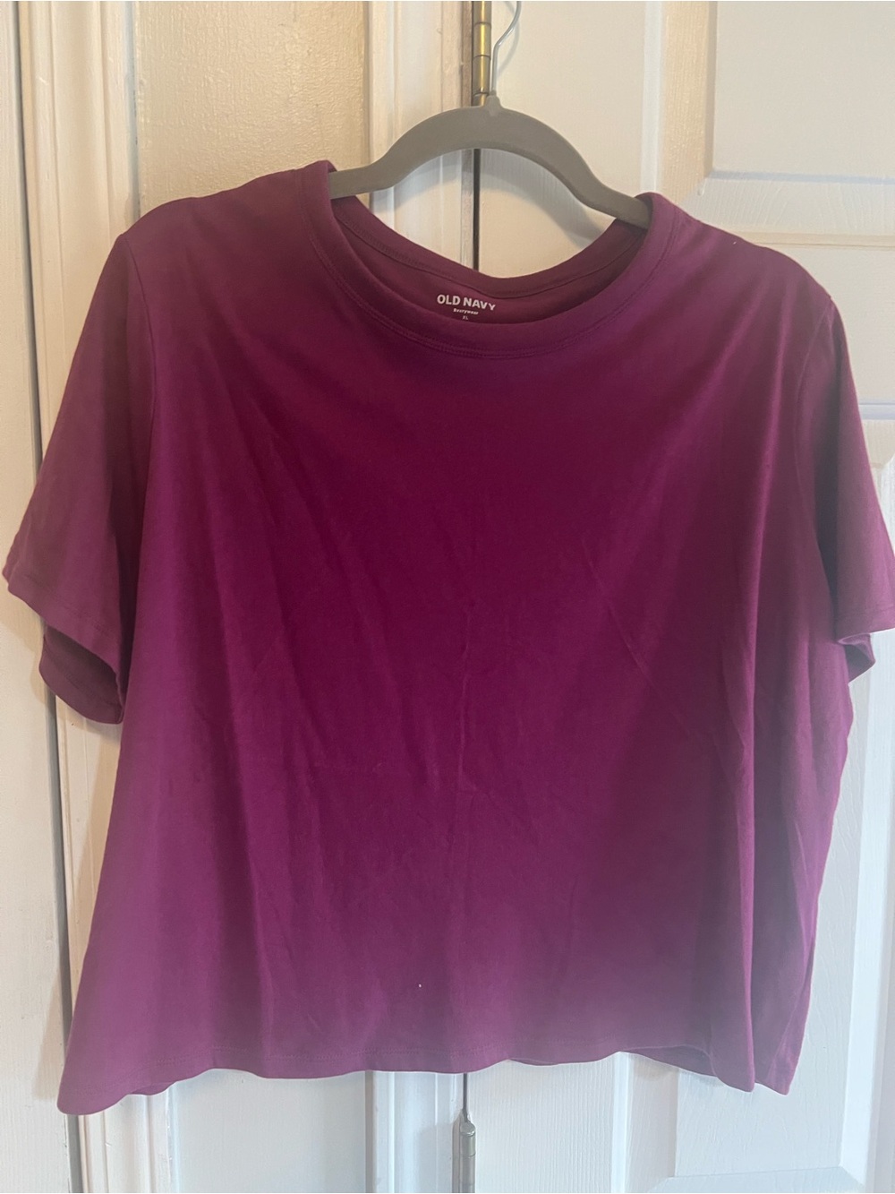 Old Navy Women’s Plum Crew Neck Short Sleeve Tee
